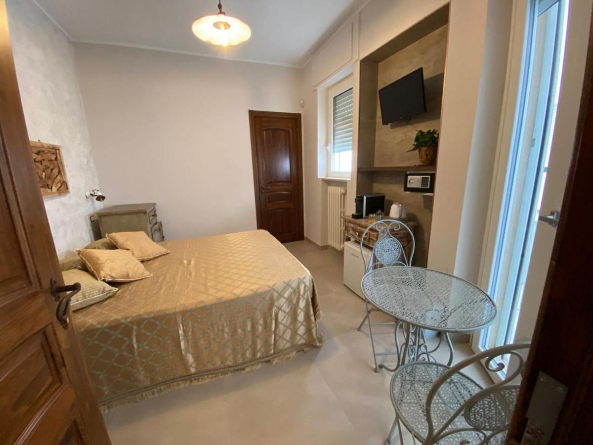 La Fontanella Bed & Breakfast Лече Екстериор снимка