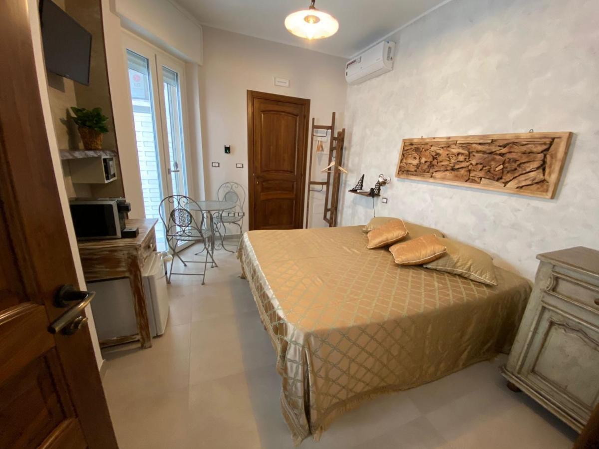 La Fontanella Bed & Breakfast Лече Екстериор снимка
