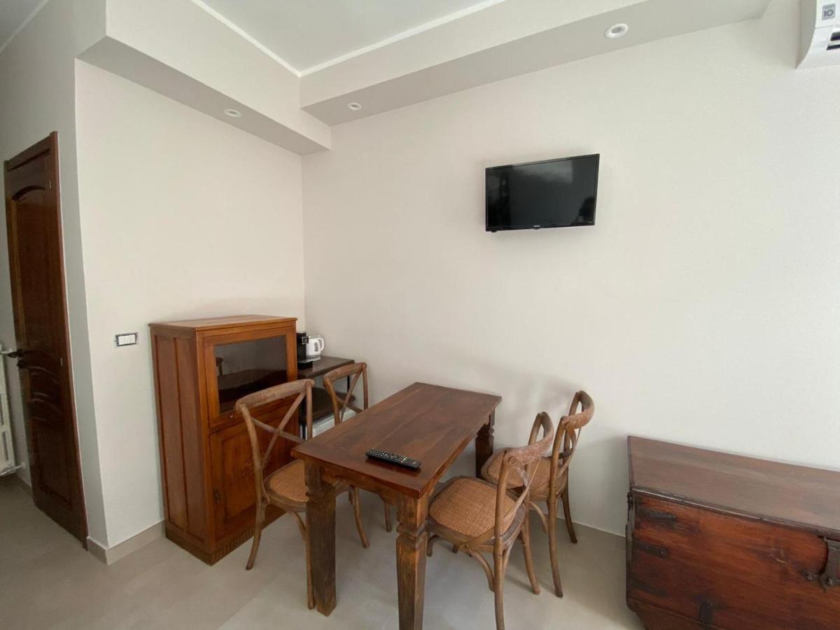 La Fontanella Bed & Breakfast Лече Екстериор снимка